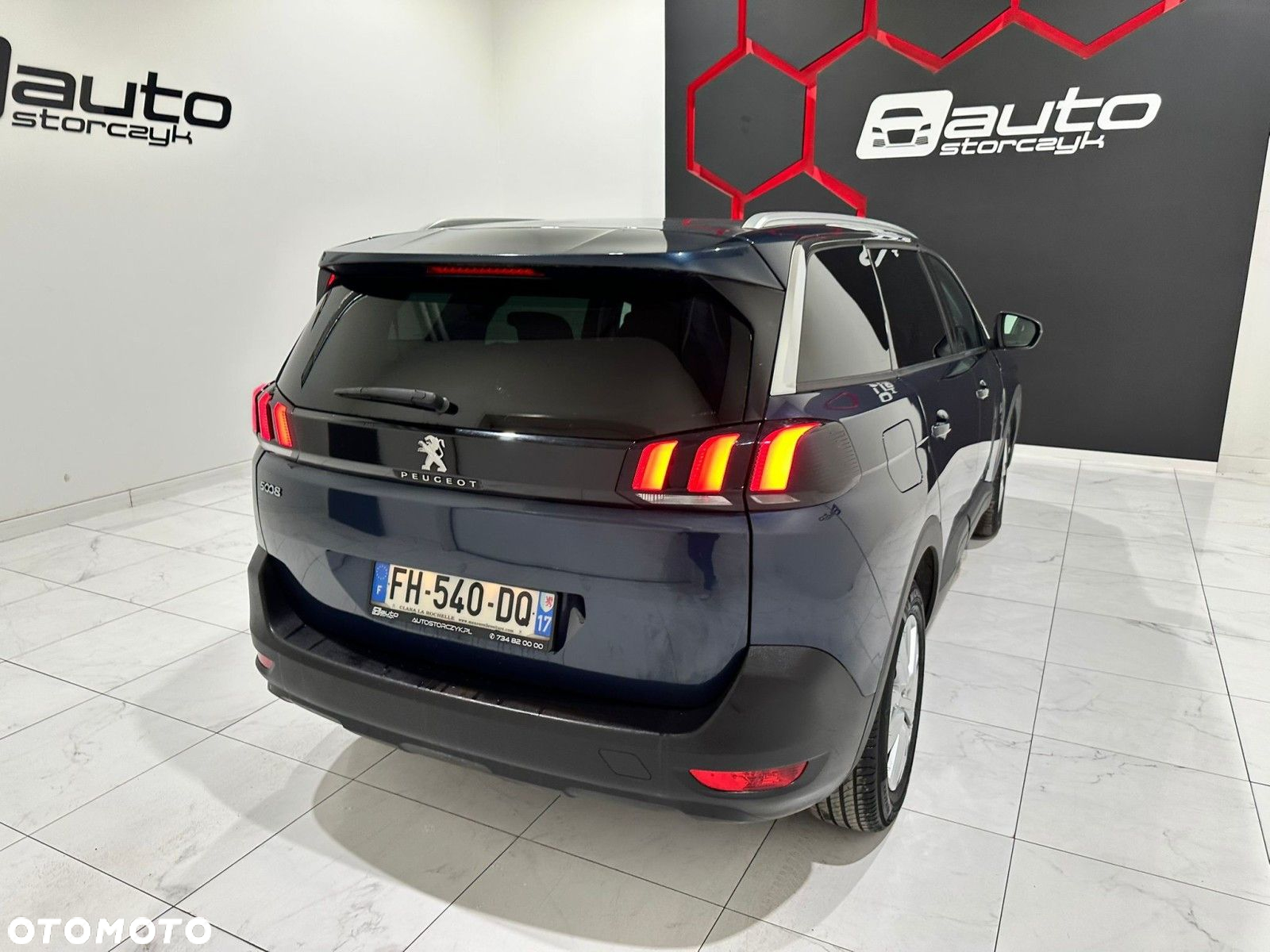 Peugeot 5008 - 24