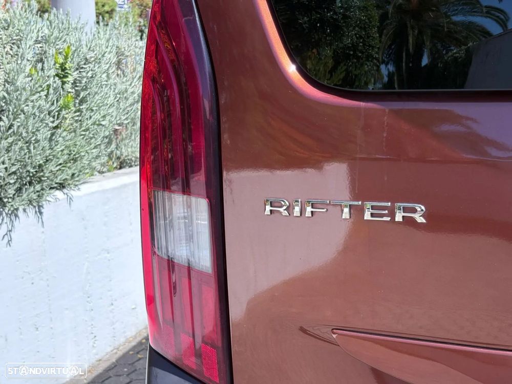Peugeot Rifter 1.5 BlueHDi Long GT Line EAT8 - 24