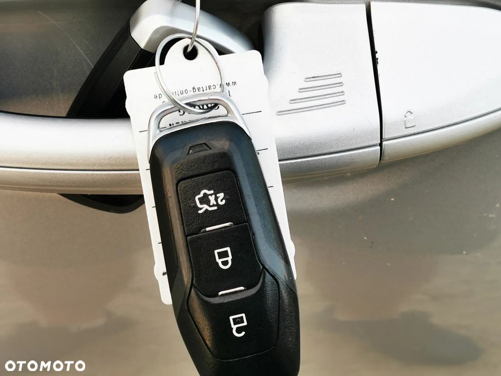 Ford Mondeo Turnier 2.0 TDCi Start-Stopp PowerShift-Aut Titanium - 30