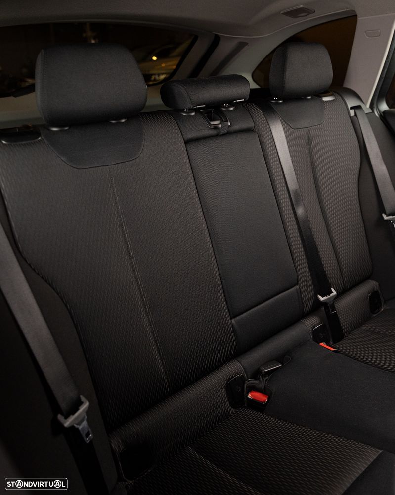 BMW 318 d Pack M - 20