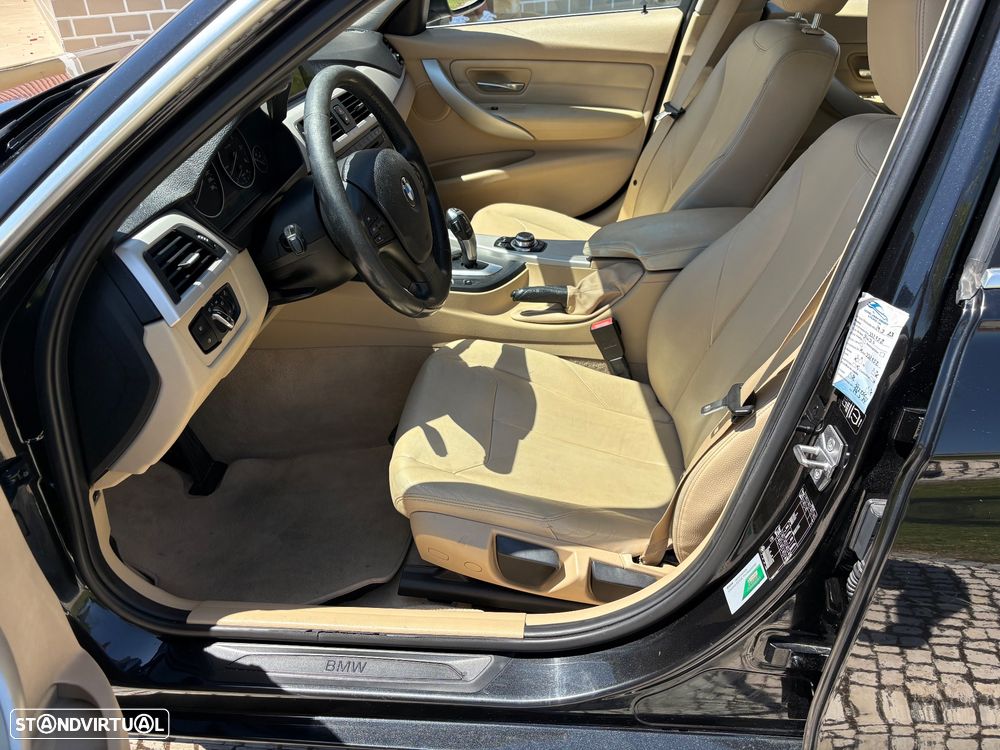 BMW 318 d Auto Line Luxury — fotografia 29