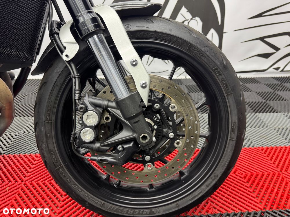Yamaha XSR - 27