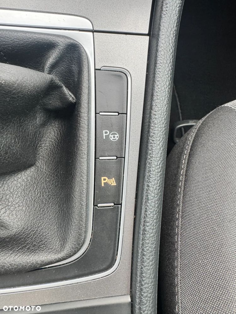 Volkswagen Golf Variant 1.6 TDI BlueMotion Technology Comfortline - 13