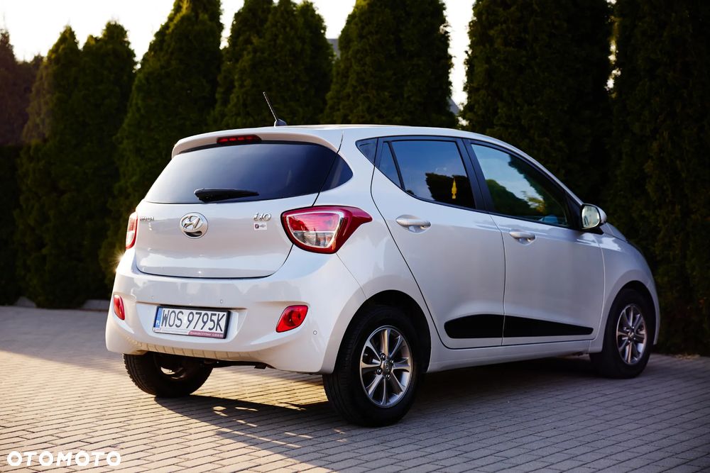 Hyundai i10 1.2 Fifa World Cup Edition - 6
