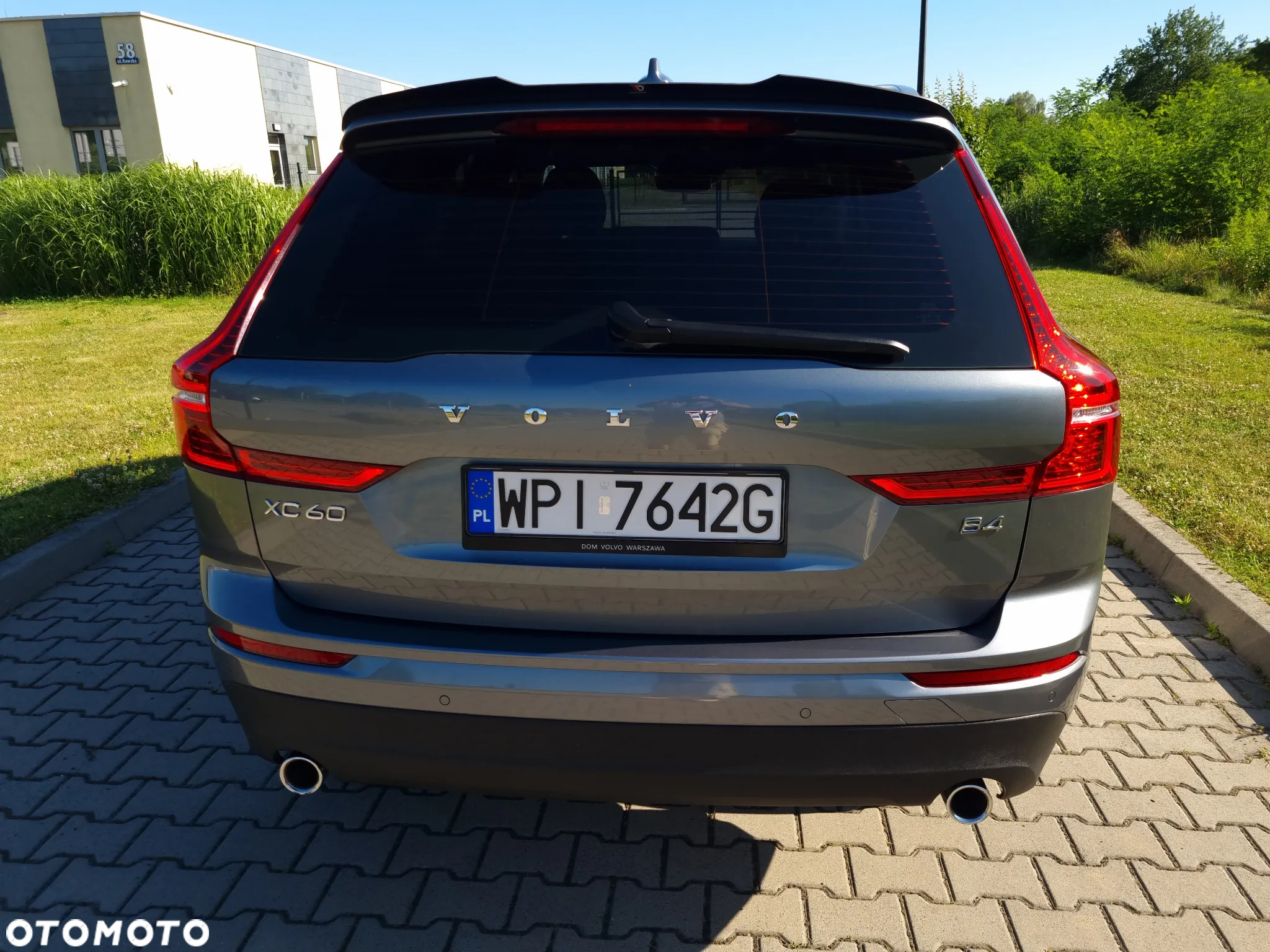 Volvo XC 60 B4 B Momentum - 6