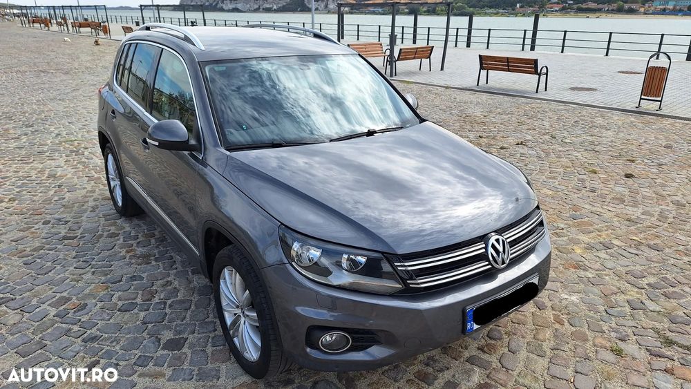 Volkswagen Tiguan - 12
