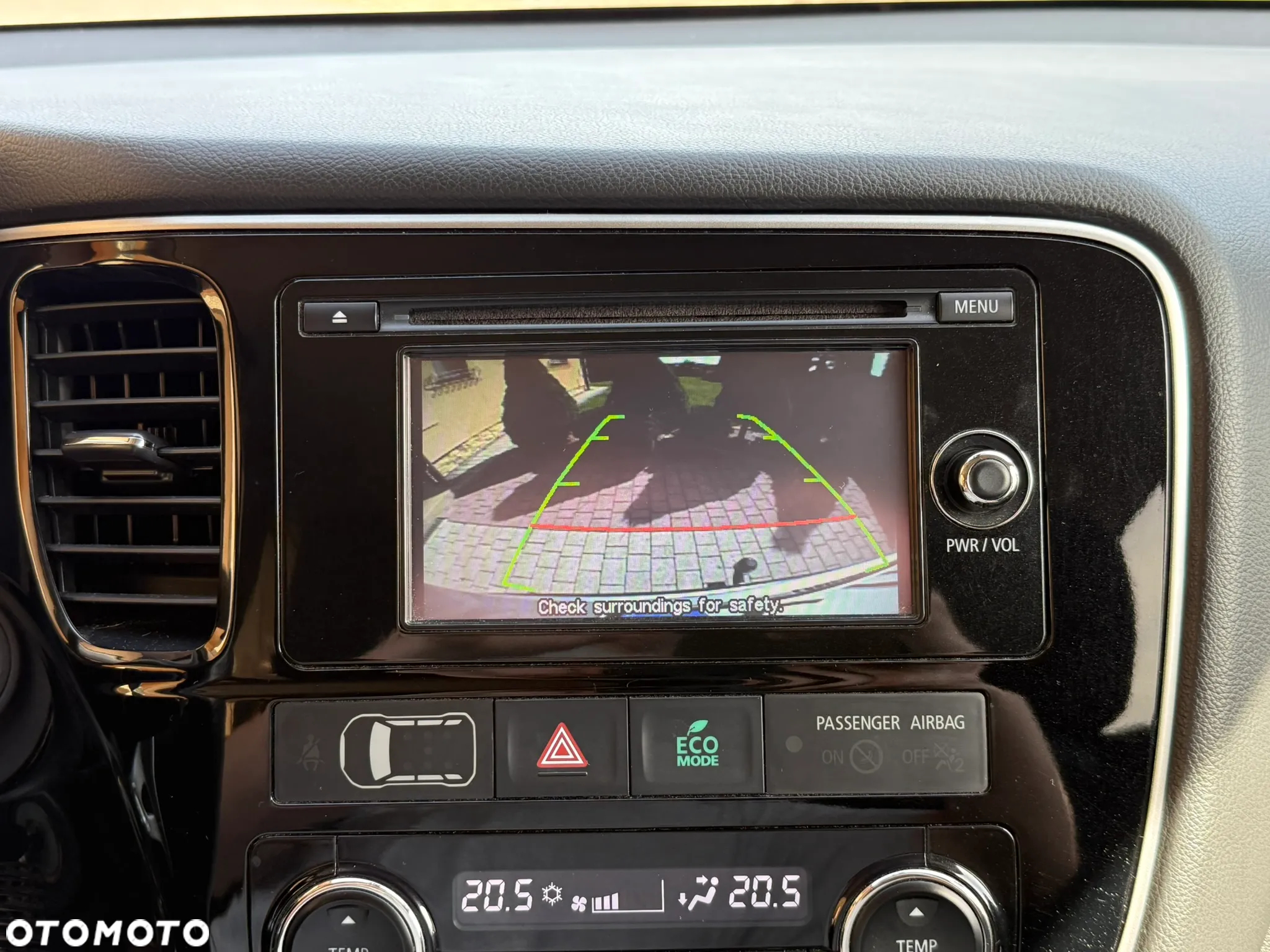 Mitsubishi Outlander 2.0 Intense 4WD CVT - 14