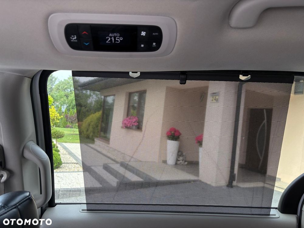 Chrysler Pacifica - 17