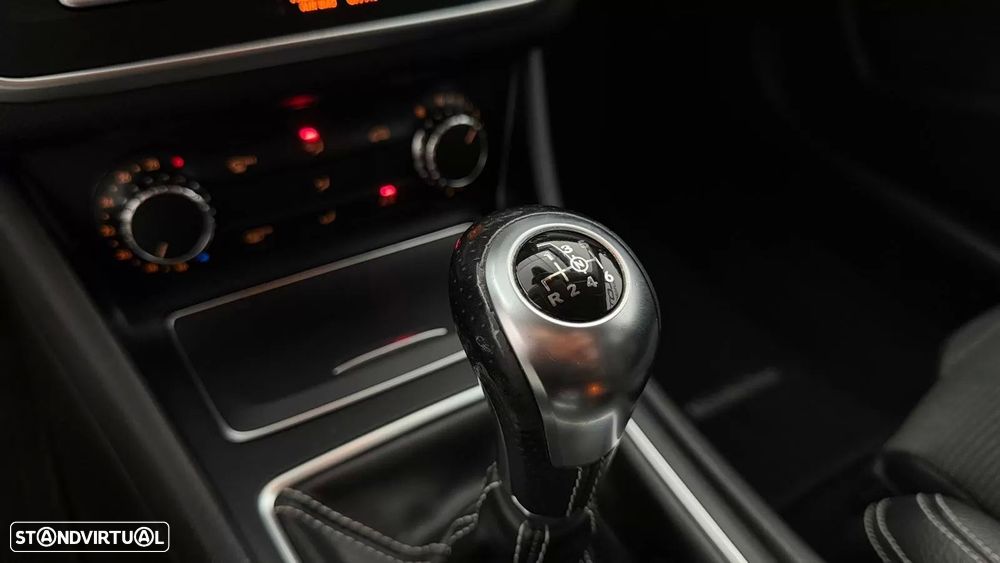 Mercedes-Benz CLA 180 d Shooting Brake Urban - 25