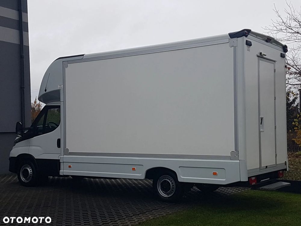 Iveco DAILY KONTENER NISKOPODŁOGOWY 4,43x2,24x2,43 SKLEP FOODTRUCK BAR KLIMA KONIOWÓZ KAMPER - 3