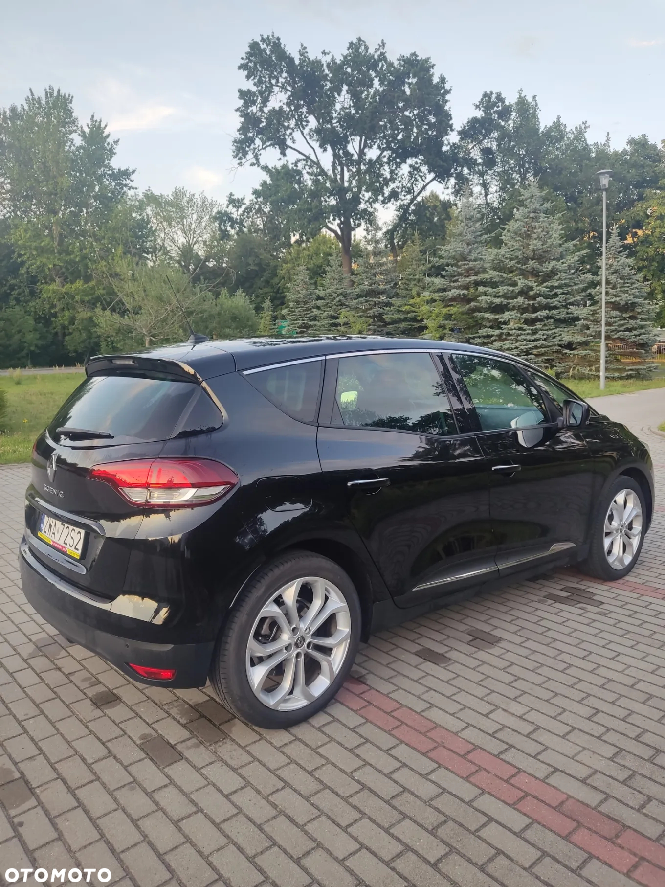 Renault Scenic 1.7 Blue dCi Zen - 8
