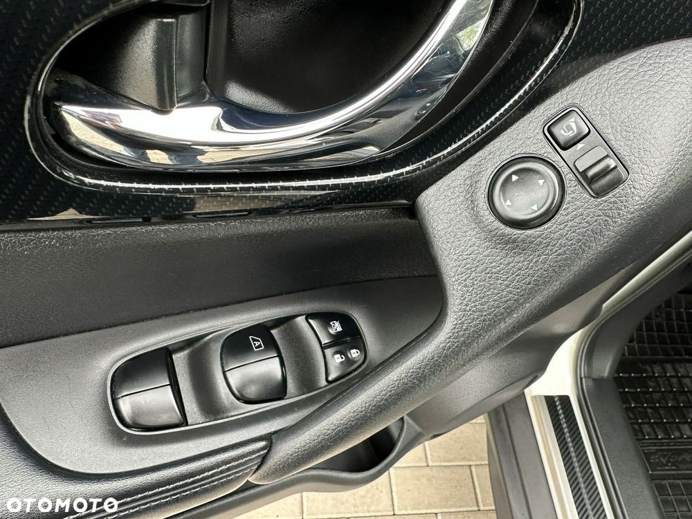 Nissan X-Trail 1.3 DIG-T N-Connecta - 28