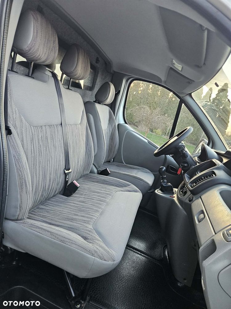 Renault Trafic - 9