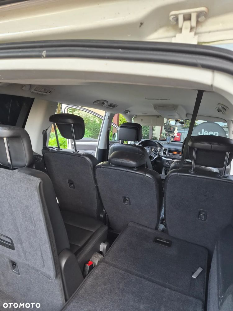 Volkswagen Sharan - 16