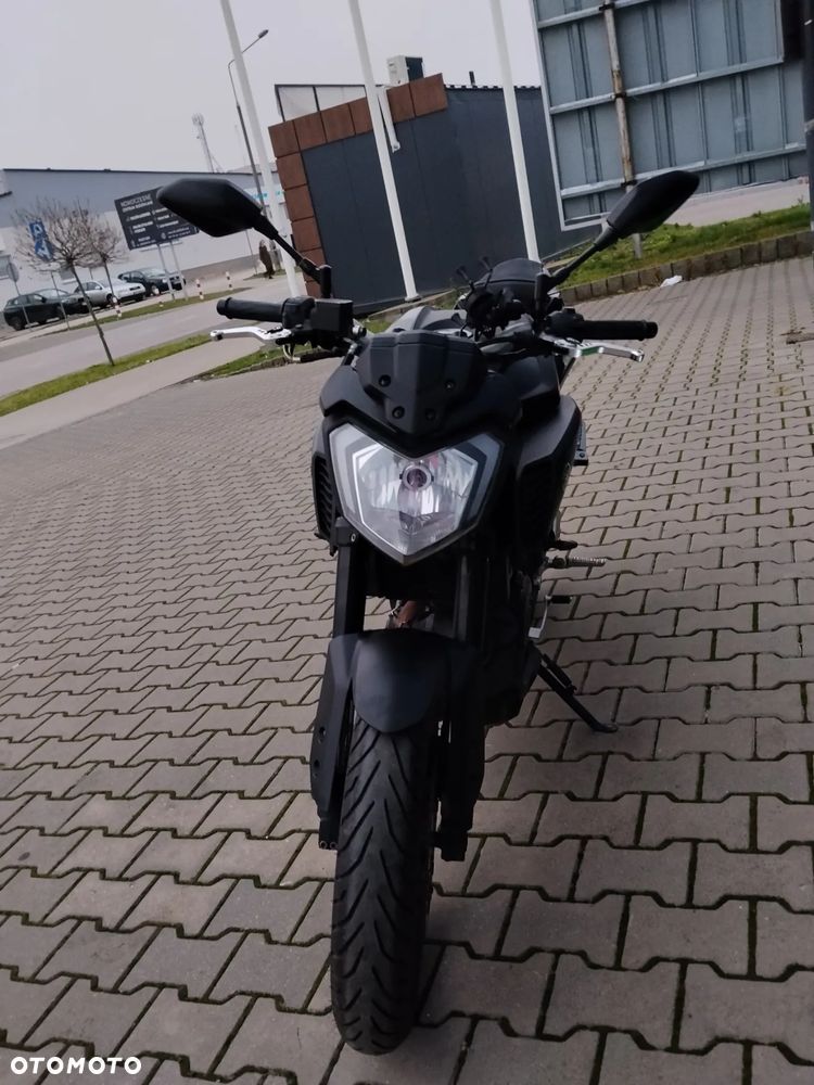 Yamaha MT - 8