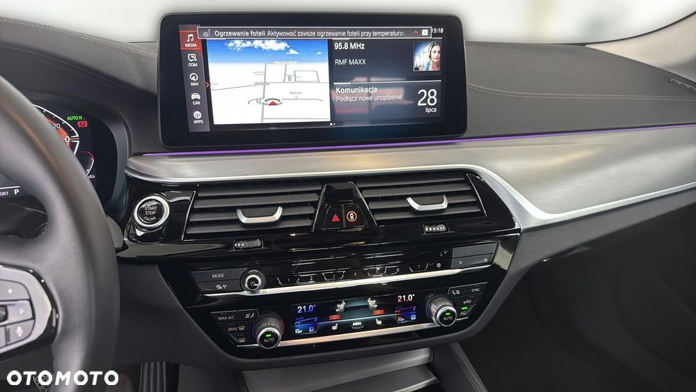 BMW Seria 5 530i xDrive mHEV Luxury Line - 21