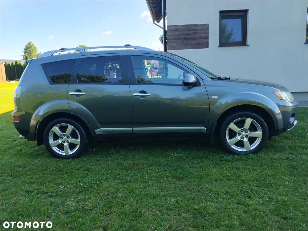 Mitsubishi Outlander 2.2 DID Instyle - 12