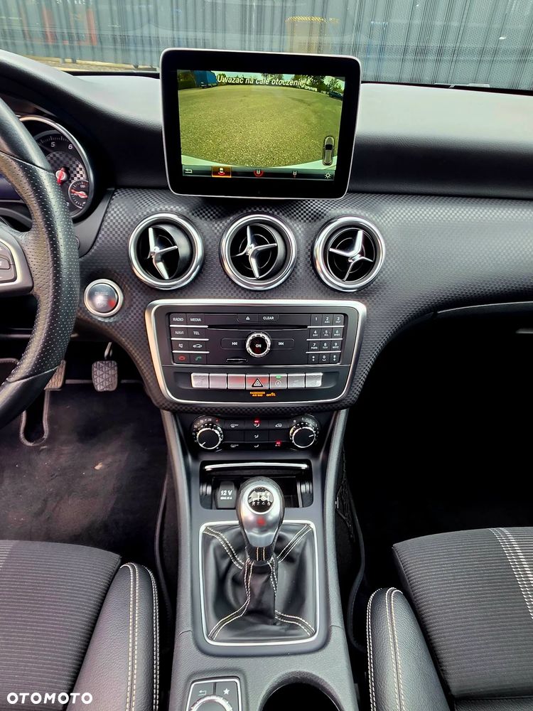Mercedes-Benz Klasa A 200 (BlueEFFICIENCY) Urban - 19