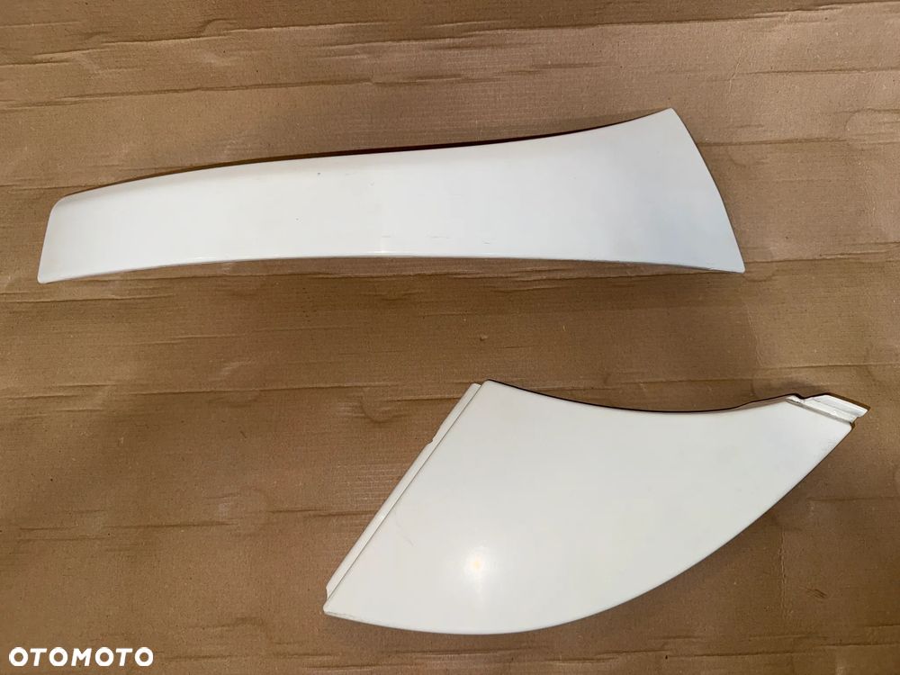 Listwa nakładka pod lampę 1306529070 nad lampę 1306531070 lewa strona Ducato III Jumper Boxer OE - 1