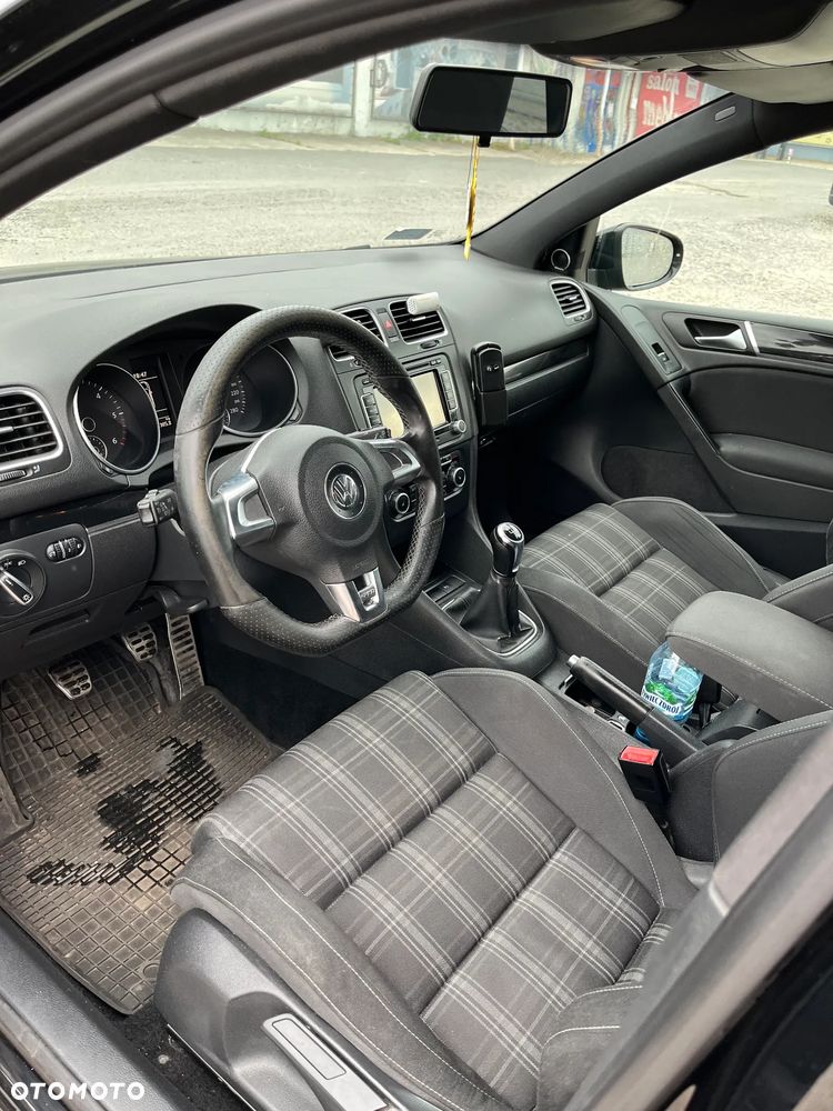 Volkswagen Golf 2.0 TDI GTD - 10
