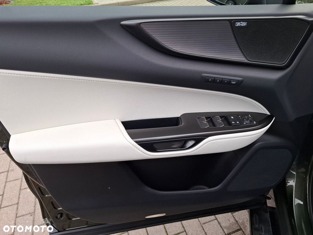 Lexus NX 350h F Sport AWD - 11