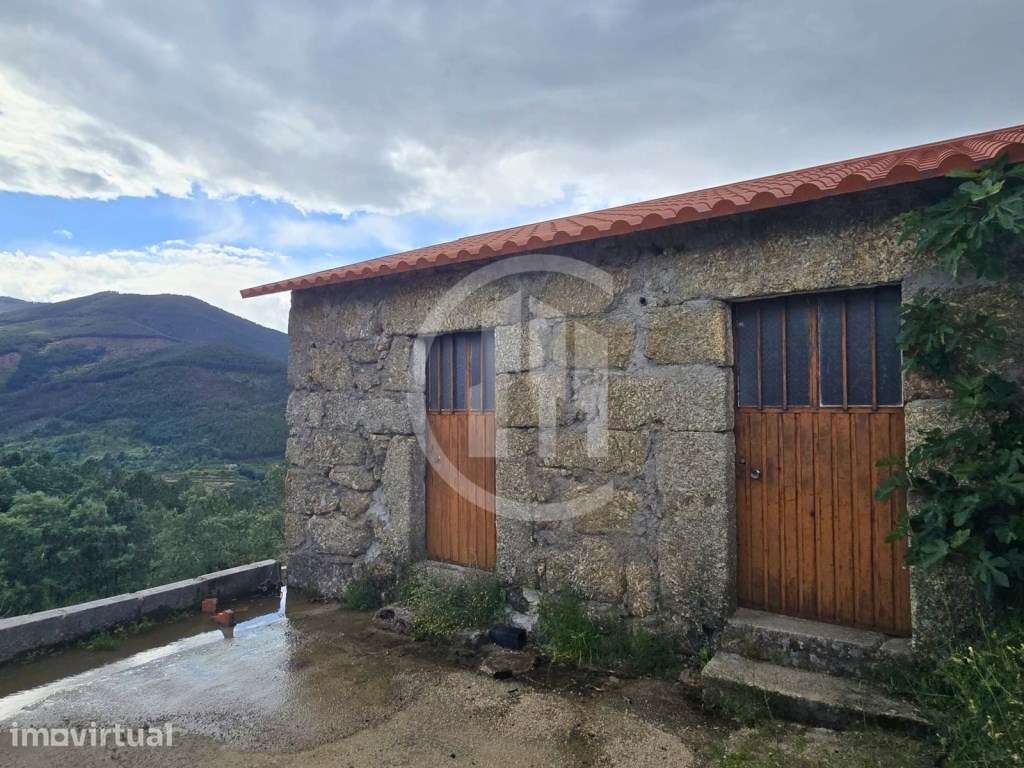 Quinta com casa rural geminada - Grande imagem: 3/10