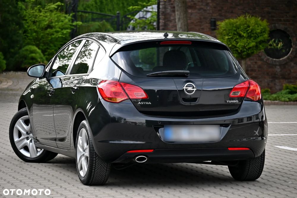 Opel Astra 1.4 T Enjoy - 17