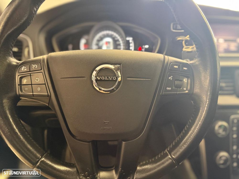 Volvo V40 2.0 D2 Inscription Geartronic - 10