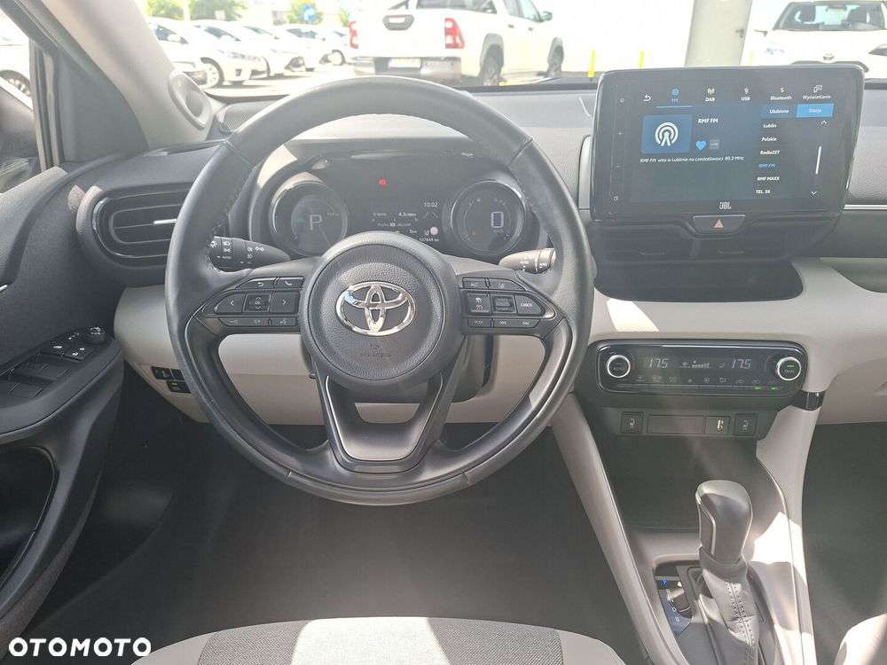 Toyota Yaris - 12