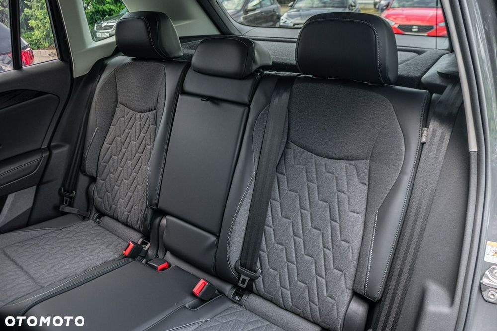 Volkswagen Tiguan - 16