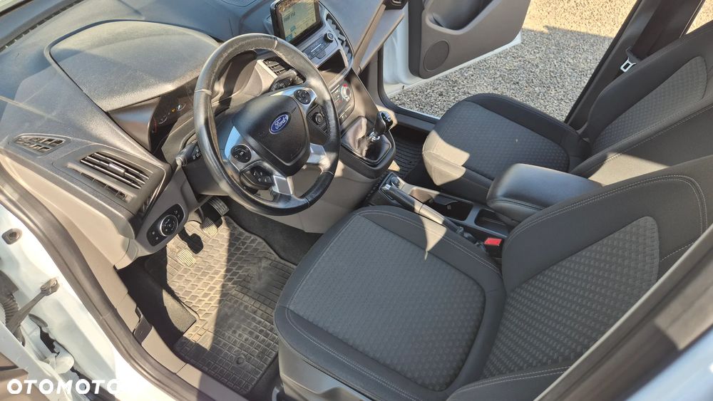 Ford Tourneo Connect Grand - 13