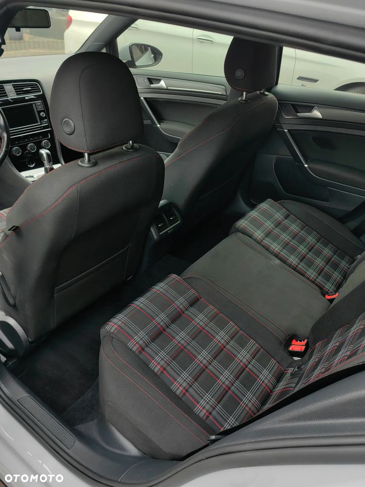 Volkswagen Golf 2.0 TSI BMT GTI DSG - 14