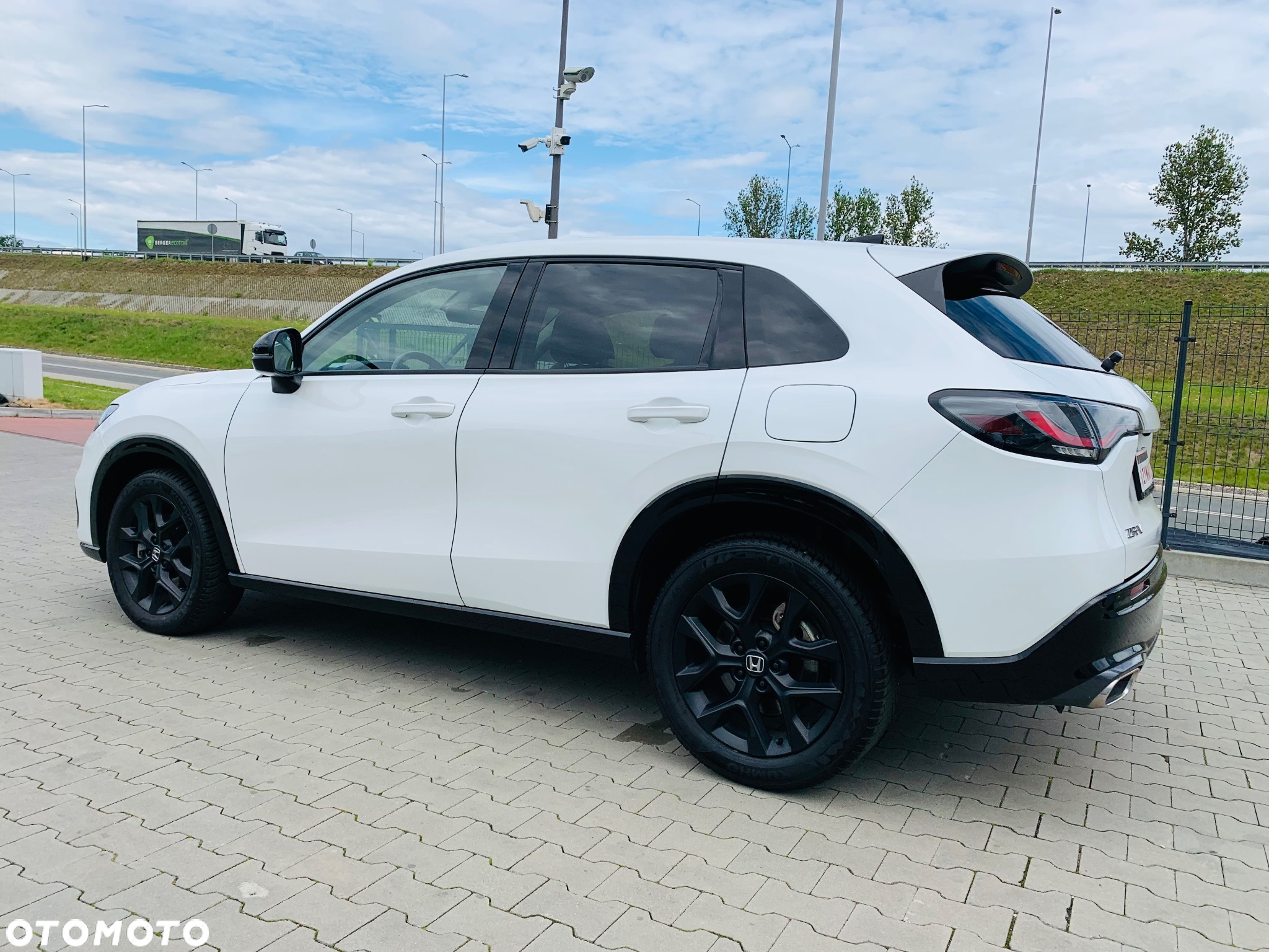 Honda ZR-V 2.0 i-MMD HEV Sport BSI/CTM 2WD CVT - 14