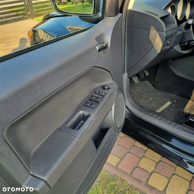 Dodge Caliber 2.0 CRD SXT - 16