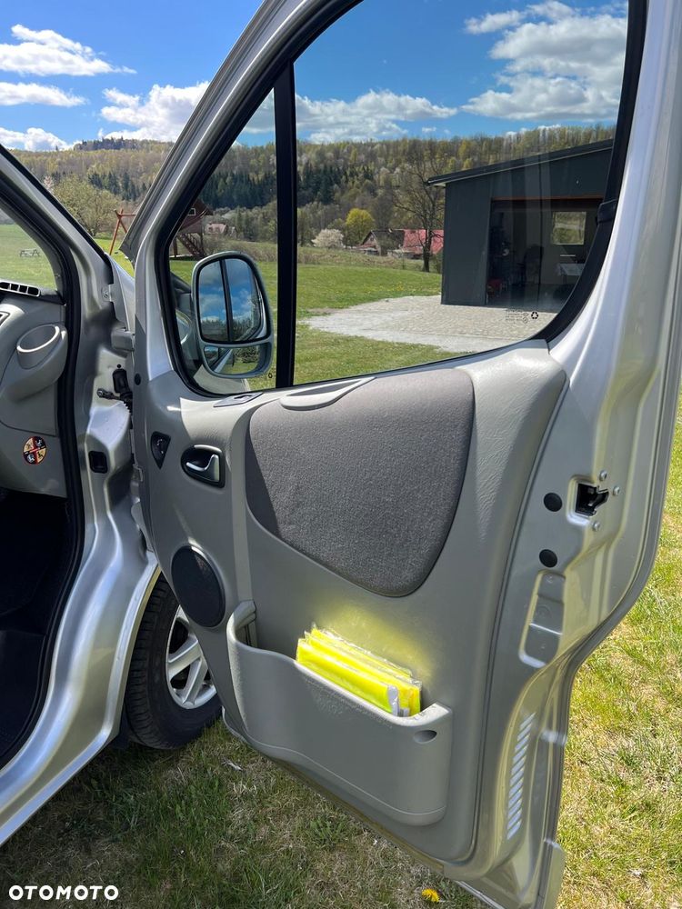 Opel Vivaro - 8