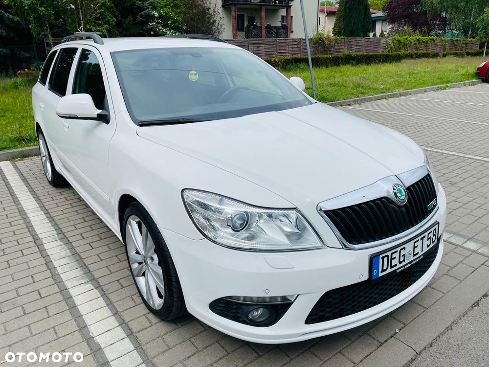 Skoda Octavia 2.0 TDI CR DPF DSG RS - 7