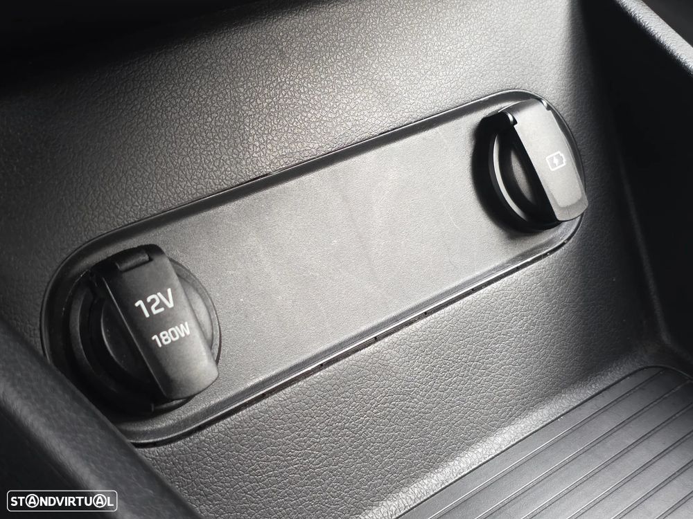 Hyundai Kauai Business - 30