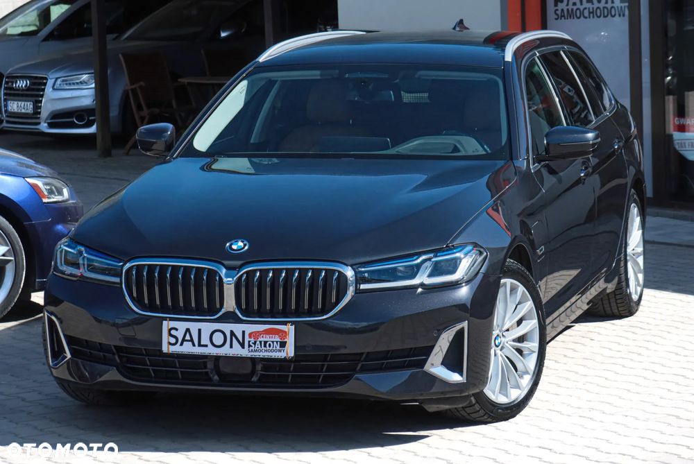 BMW Seria 5 530e xDrive Luxury Line - 3