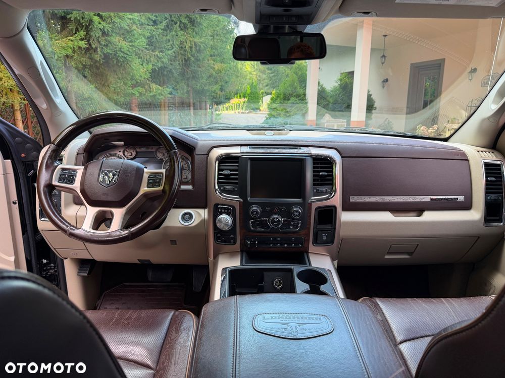 Dodge RAM - 24
