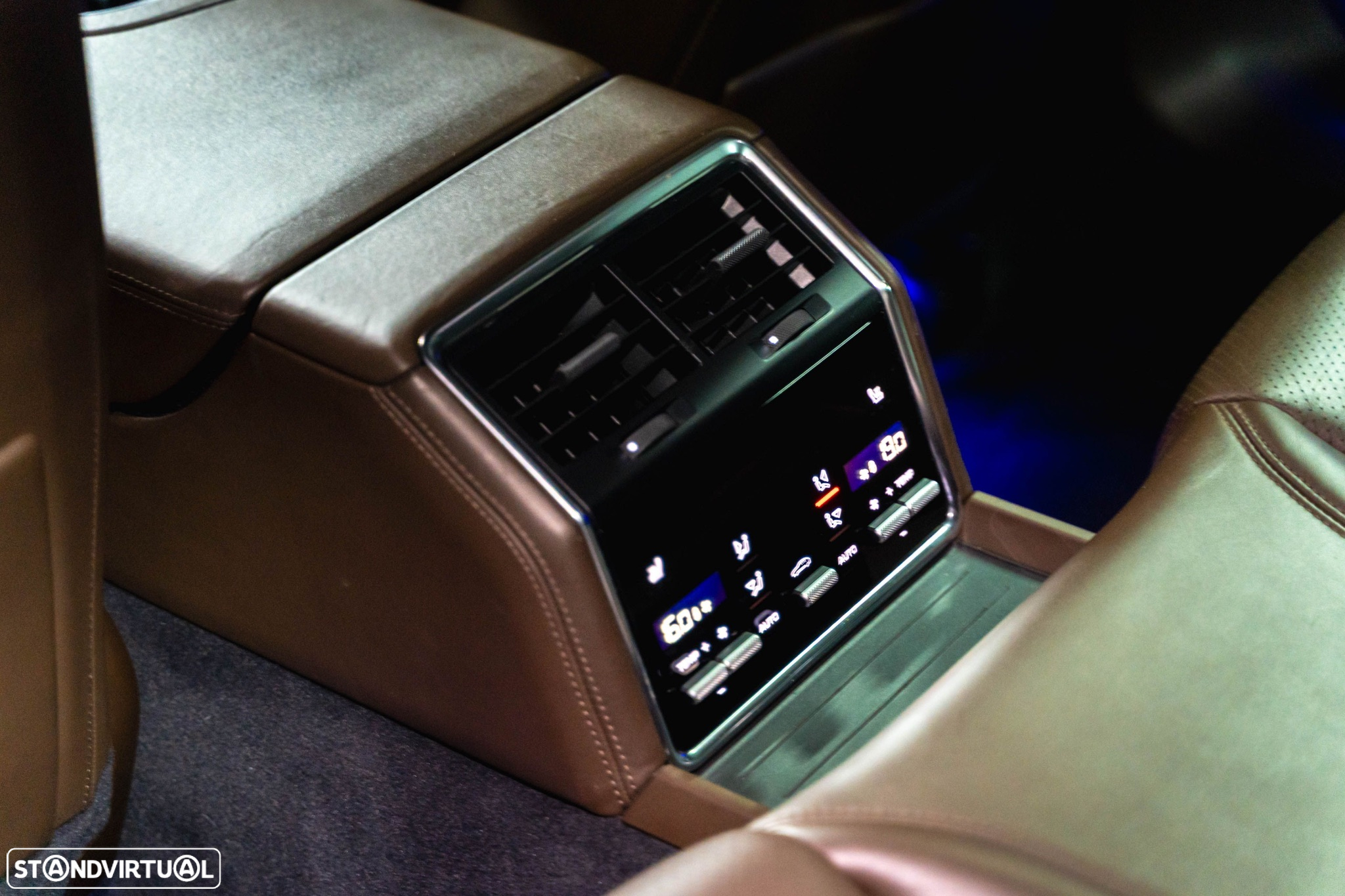 Porsche Panamera Sport Turismo 4S E-Hybrid - 16