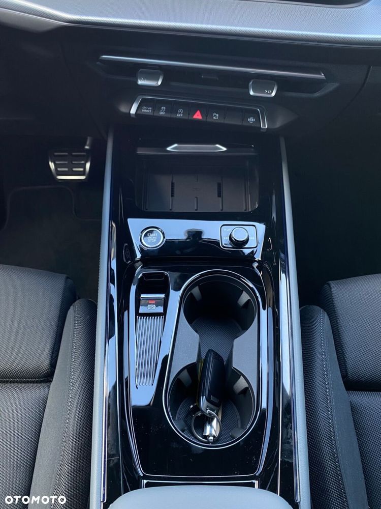 Audi Q3 Sportback - 14
