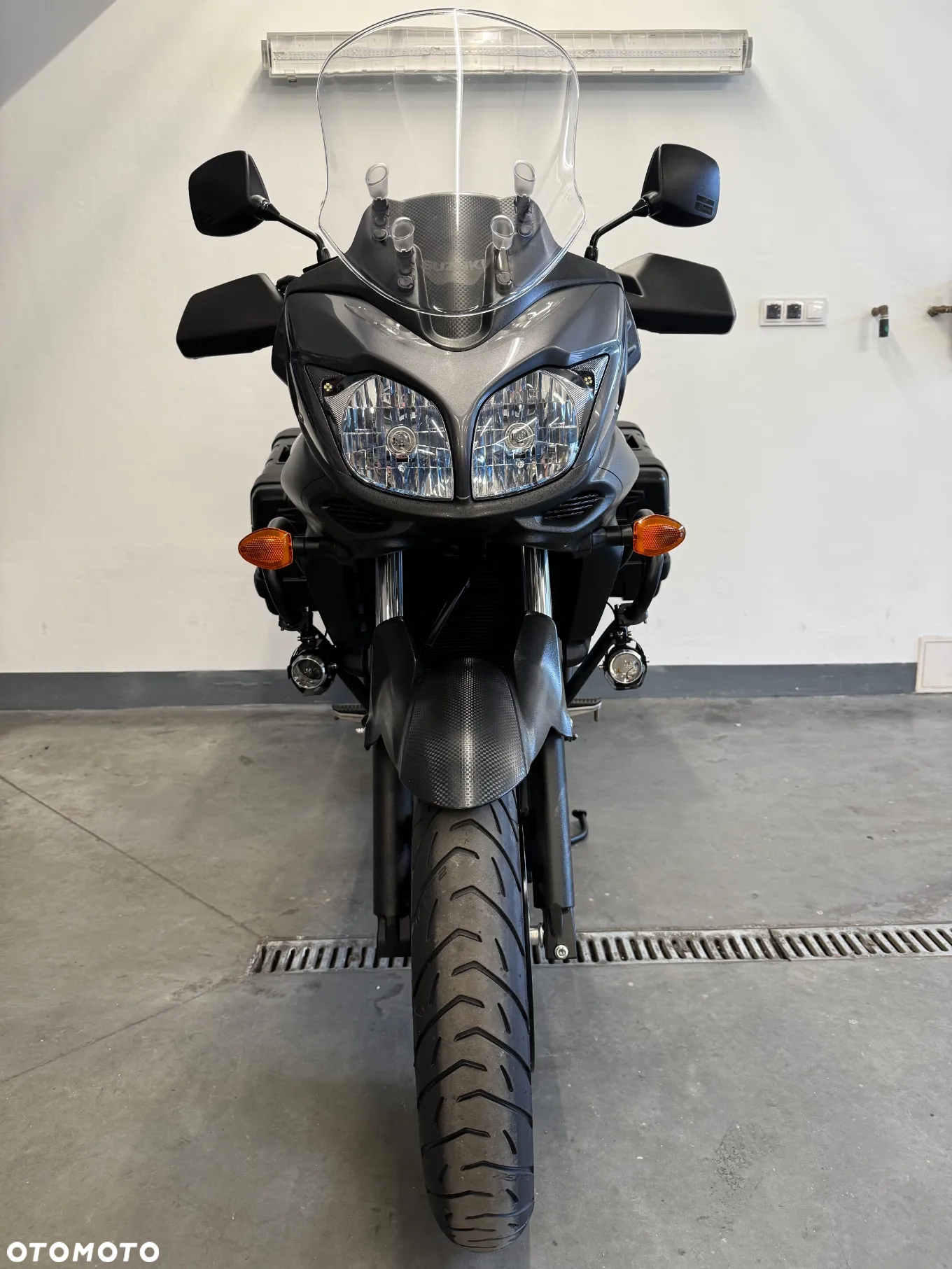 Suzuki V-STROM - 37