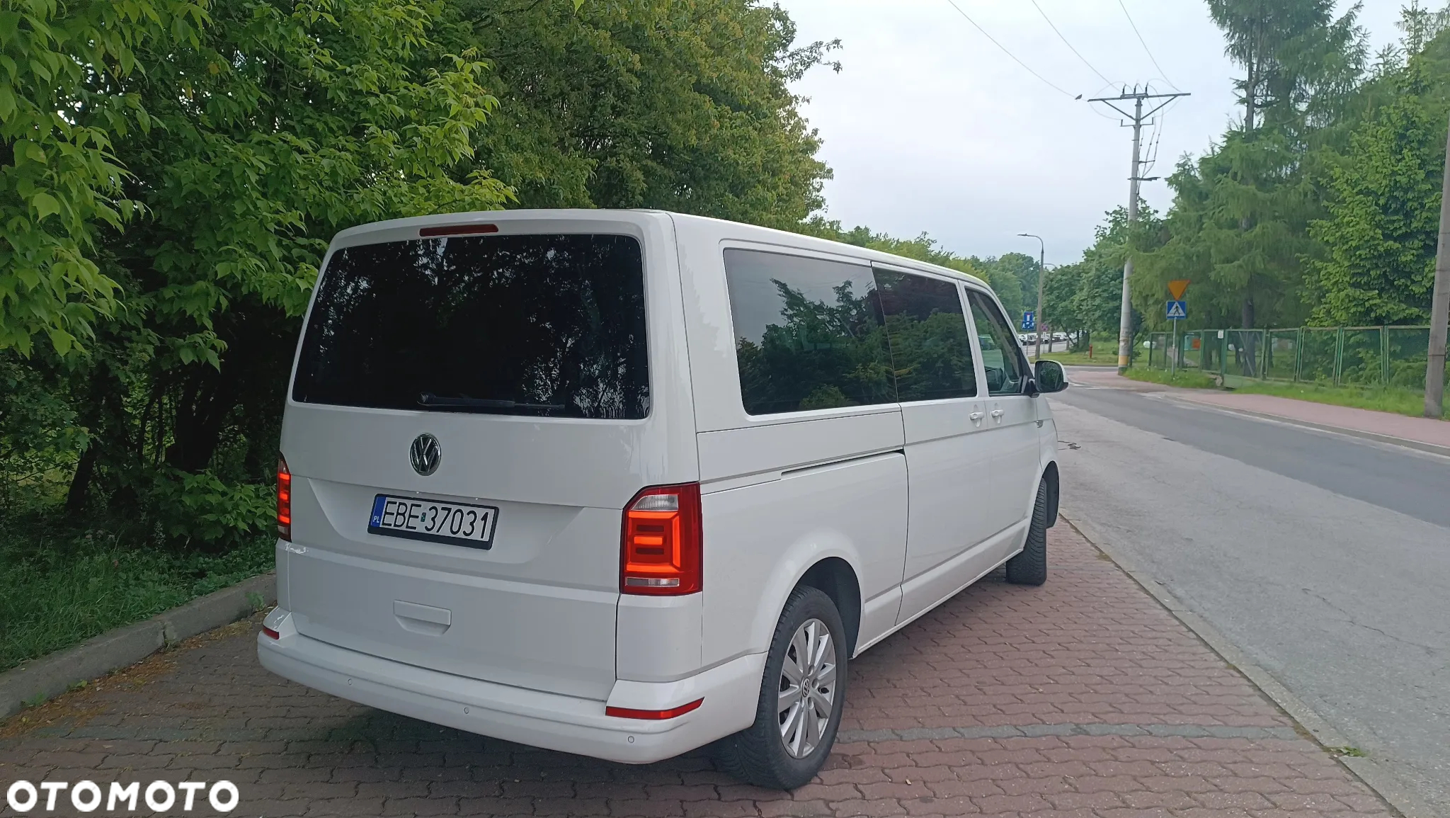 Volkswagen Caravelle 2.0 TDI L1 Comfortline DSG - 12