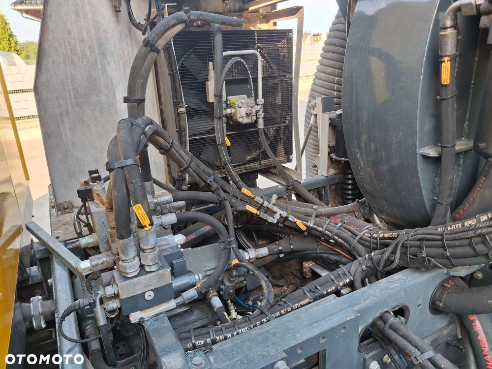 Volvo FMX 420 Zamiatarka BROCK VS 7 TECH Euro 6 PM2.5/10 Karcher 100 BAR Listwy Ciśnieniowe Mycie Asfaltu W Szerokim Zakresie Szczotki L/R 2145 MTH Kamery 360 2021R Dodatkowy Zbiornik Wody Webasto - 22