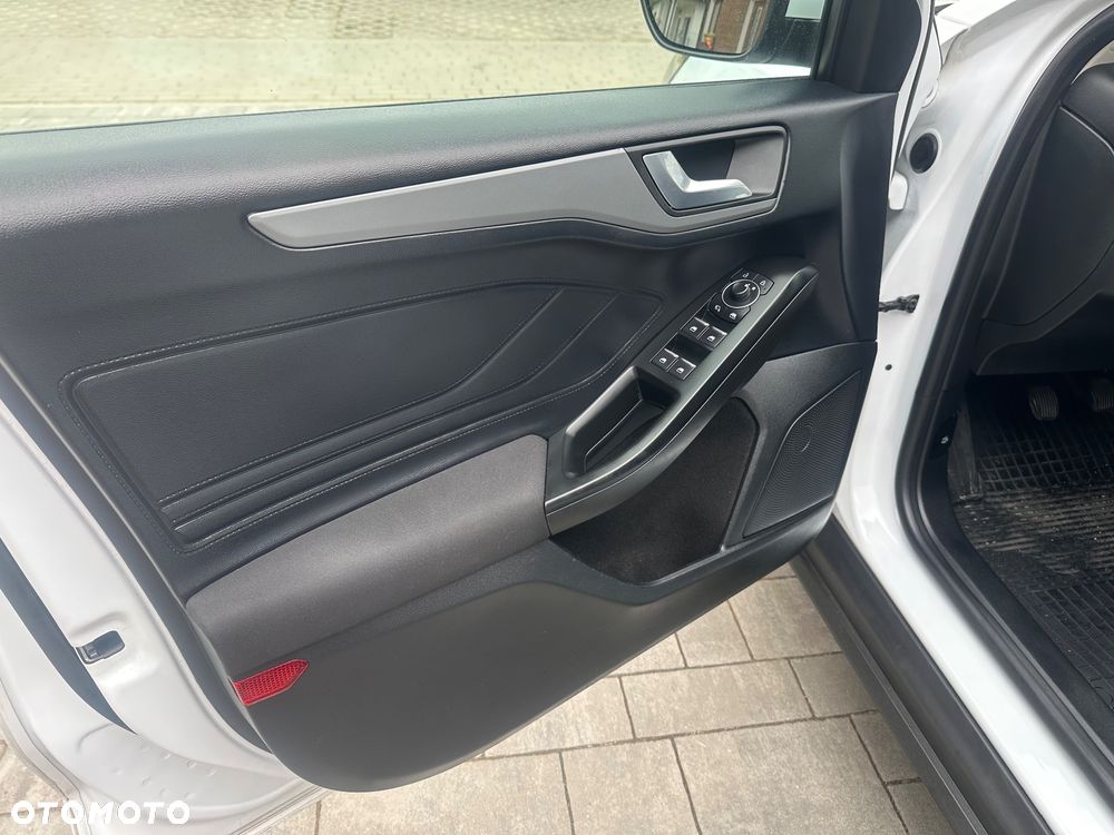 Ford Focus 1.5 EcoBlue SCR Titanium X - 31