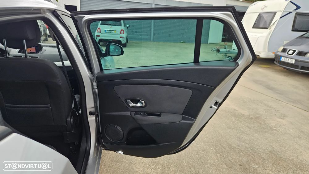 Renault Mégane Sport Tourer 1.5 dCi Avantage - 28