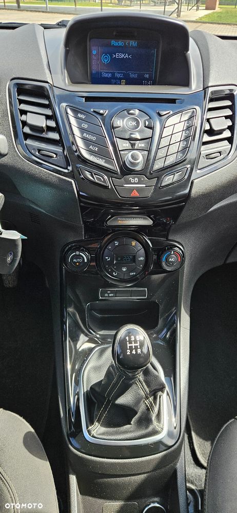 Ford Fiesta 1.0 EcoBoost S&S TITANIUM - 9