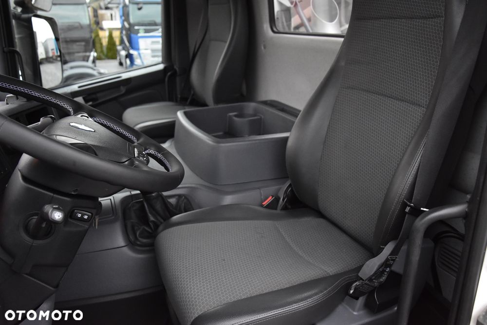 Scania P250 WERSJA OFFROAD / WYWROTKA 3-STRONNA / BLOKADA MOSTU / TYŁ RESOER / P.NOWA / 18 TYŚ KM PRZEBIEGU! / SALON PL / - 32