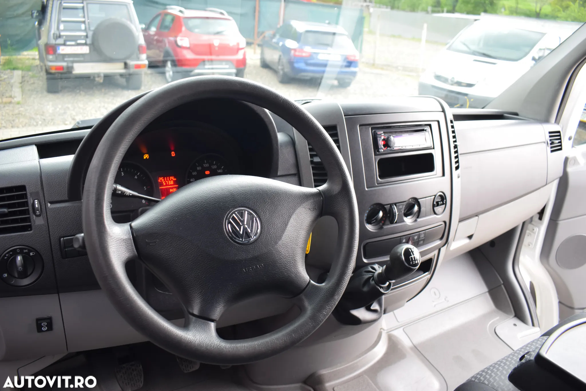 Volkswagen Crafter - 14