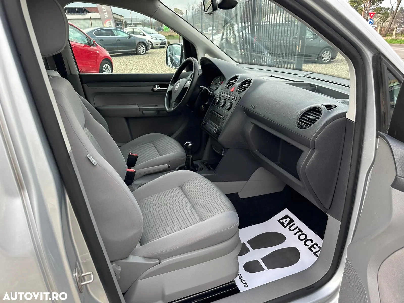 Volkswagen Caddy 1.9 TDI Life (5-Si.) - 13